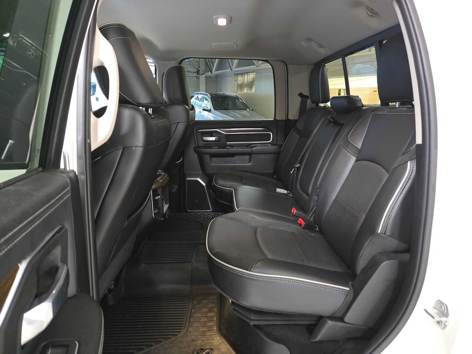 Used 2024 RAM 3500 Laramie w/ Towing Technology Group AWD/4WD image 16