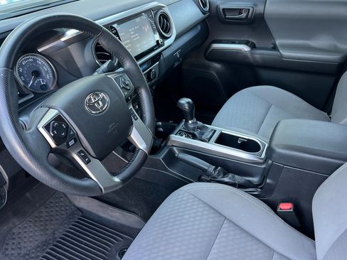 Certified 2023 Toyota Tacoma SR5 AWD/4WD image 9