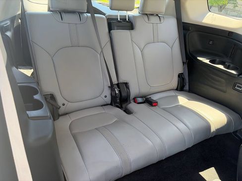 Used 2023 Honda Pilot EX-L image 13