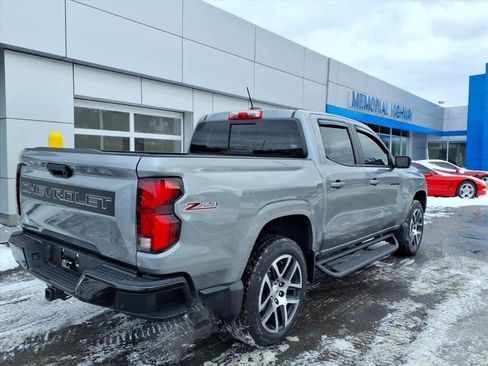 Used 2023 Chevrolet Colorado Z71 w/ Z71 Convenience Package 2 image 6