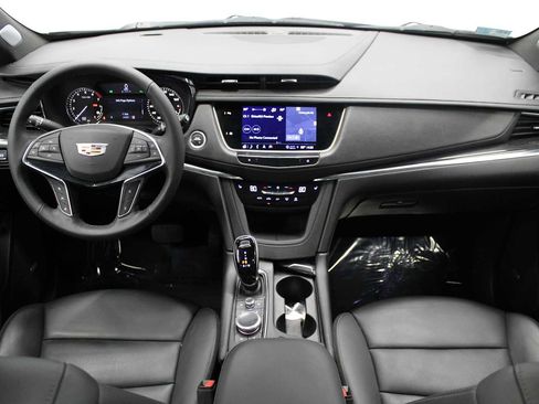 Used 2022 Cadillac XT5 Premium Luxury image 18