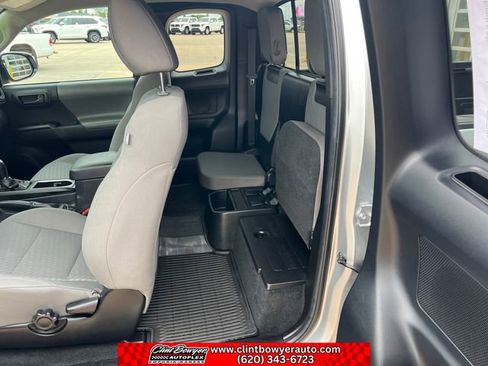 Used 2022 Toyota Tacoma SR w/ SR Convenience Package RWD image 25