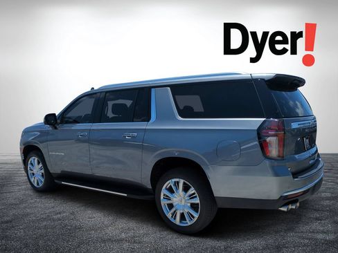 Used 2022 Chevrolet Suburban High Country AWD/4WD image 6