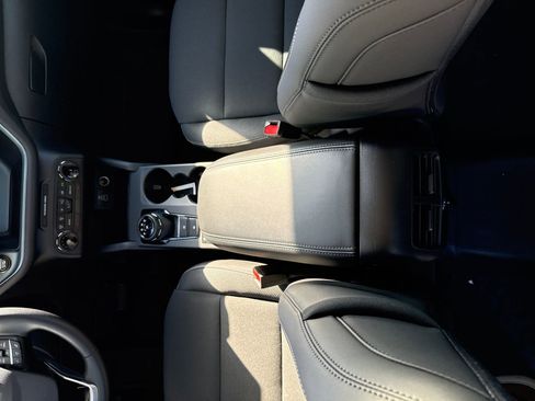 Used 2024 Ford Bronco Sport Badlands image 35