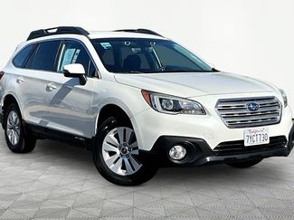 Used 2017 Subaru Outback 2.5i Premium AWD/4WD video 1