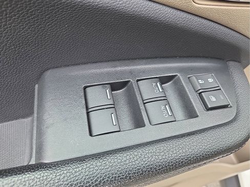 Used 2017 Honda Ridgeline RTL-T image 15