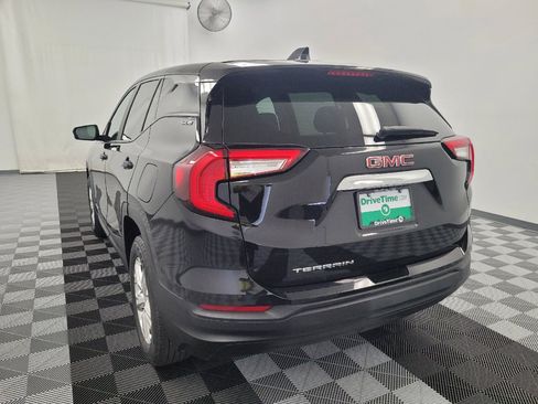 Used 2024 GMC Terrain SLE FWD image 6