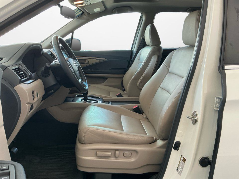 Used 2017 Honda Pilot EX-L image 11