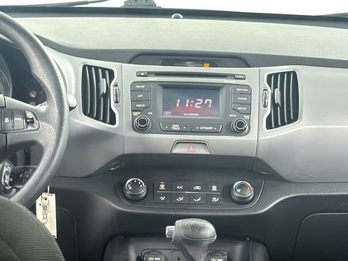 Used 2015 Kia Sportage LX image 16