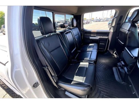 Used 2018 Ford F350 Lariat w/ Lariat Ultimate Package AWD/4WD image 28