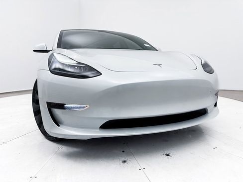 Used 2023 Tesla Model 3 Performance image 6