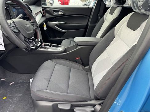 New 2026 Chevrolet Trax RS image 11