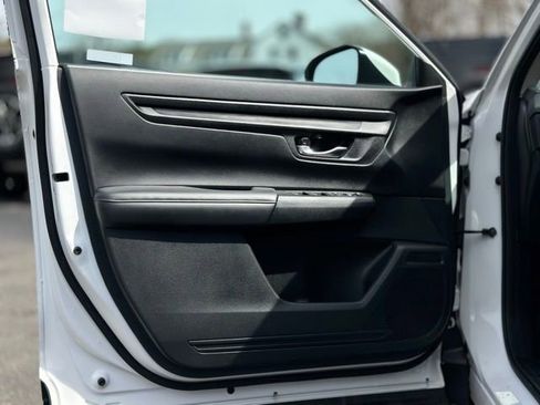 Used 2024 Honda CR-V EX image 9