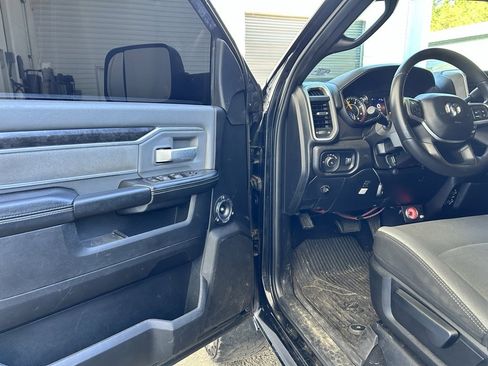 Used 2021 RAM 2500 Big Horn image 4