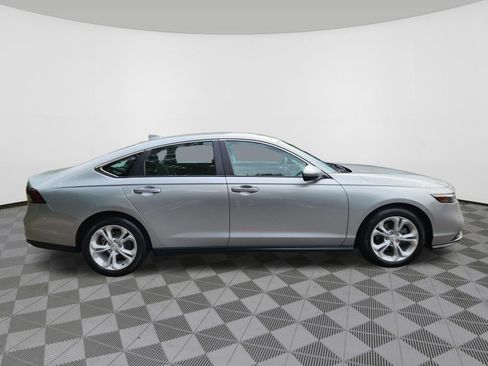 Certified 2025 Honda Accord LX image 6