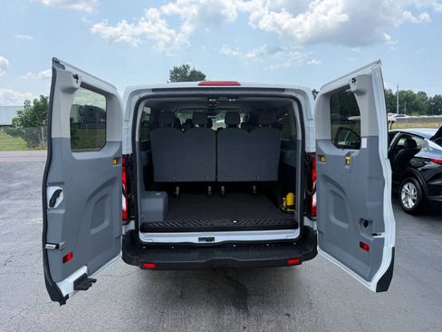Used 2015 Ford Transit 350 XLT RWD image 7