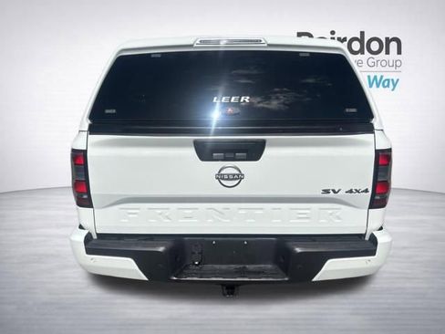 Used 2022 Nissan Frontier SV image 6