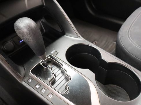 Used 2013 Hyundai Tucson GL FWD image 9
