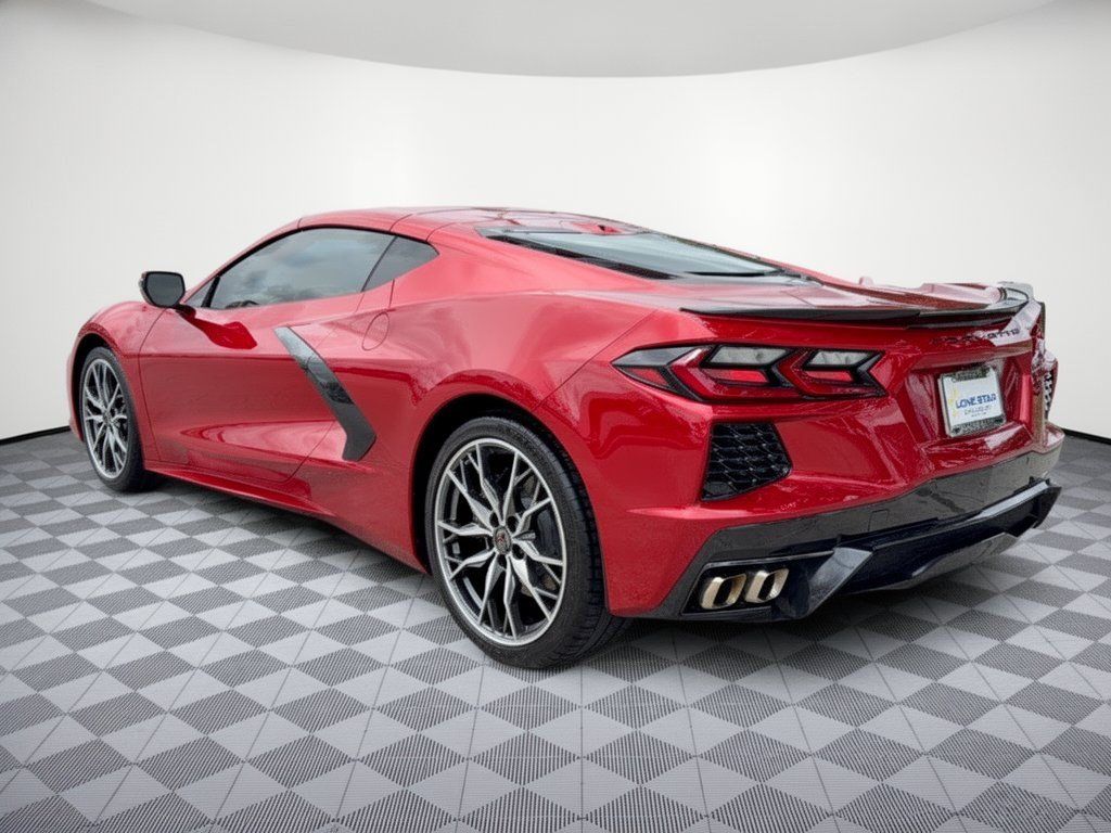 Used 2025 Chevrolet Corvette Stingray Preferred Cpe w/ 2LT RWD image 3