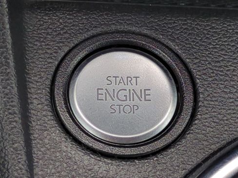 Used 2013 Volkswagen Beetle 2.5 FWD image 20