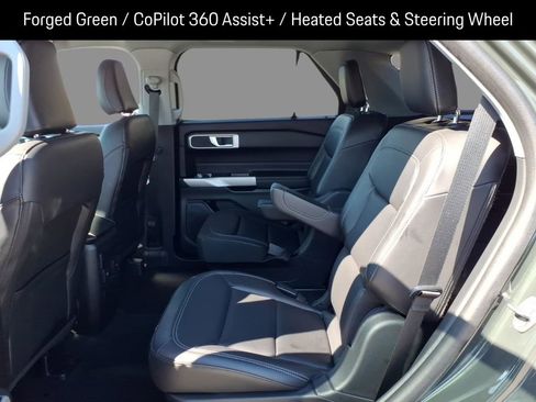 Used 2023 Ford Explorer XLT w/ Equipment Group 202A image 5