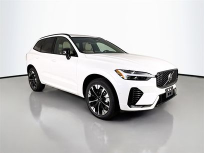 New 2026 Volvo XC60 B5 Plus w/ Climate Package PRO