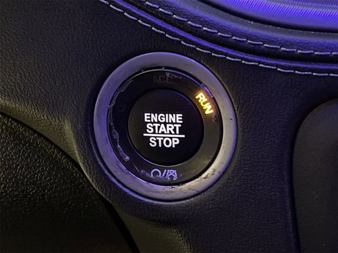 Used 2023 Dodge Charger R/T w/ Plus Group image 7