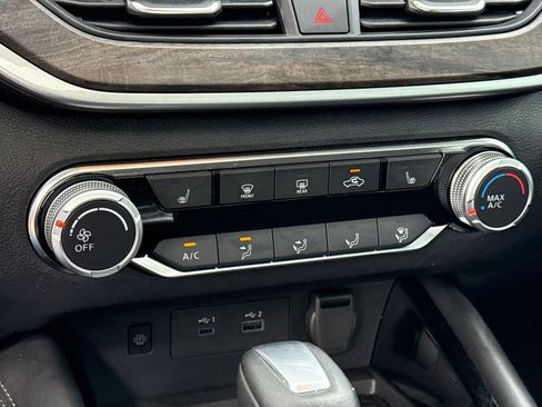 Used 2024 Nissan Altima 2.5 SV w/ SV Premium Package image 25