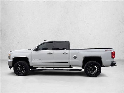 Used 2018 Chevrolet Silverado 1500 LT w/ All Star Edition image 9