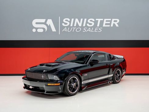 Used 2007 Ford Mustang GT Premium RWD image 1