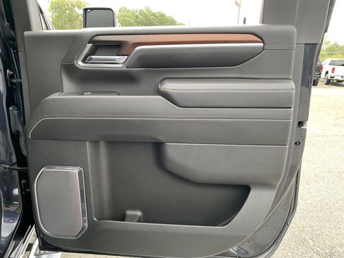 Used 2024 GMC Sierra 2500 Denali image 44