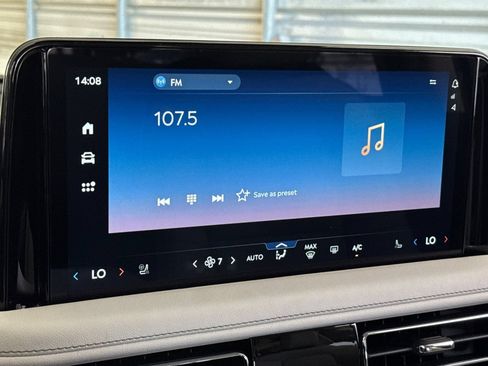 New 2026 Lincoln Aviator AWD image 14