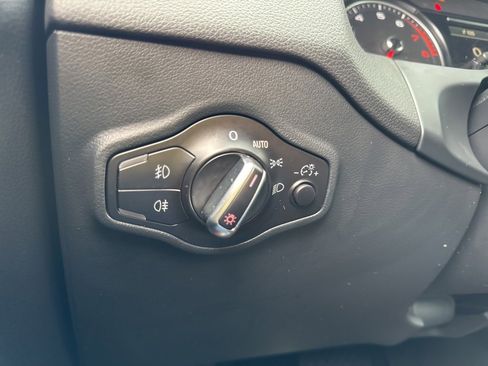 Used 2017 Audi Q5 2.0T Premium Plus w/ Technology Package image 37