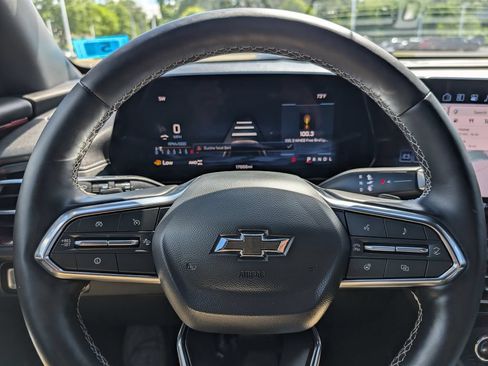 Used 2026 Chevrolet Traverse Z71 AWD/4WD image 28