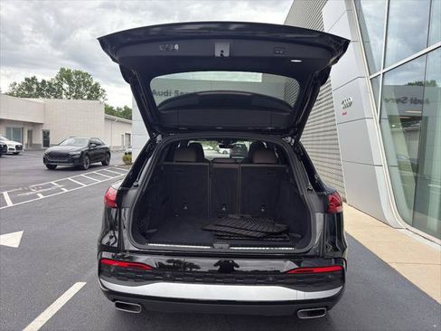 Certified 2025 Audi Q5 Prestige AWD/4WD image 9