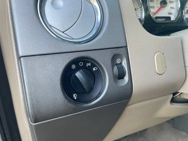 Used 2006 Ford F150 XLT RWD image 21