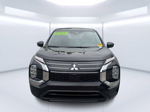 Used 2025 Mitsubishi Outlander ES FWD image 8
