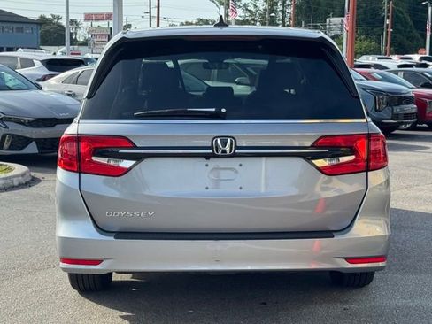 Used 2023 Honda Odyssey EX-L image 3