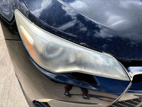 Used 2017 Toyota Camry SE image 25