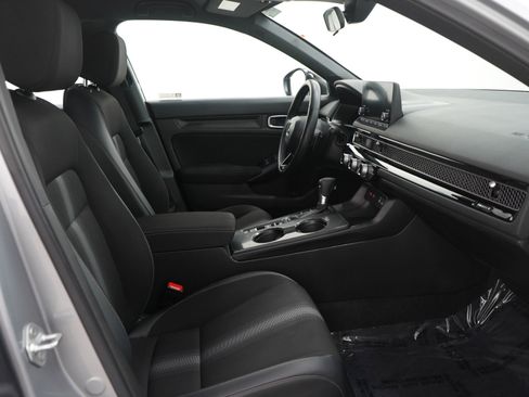 Used 2023 Honda Civic Sport image 12