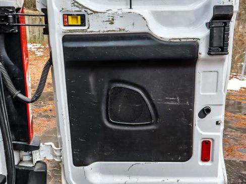 Used 2020 Ford Transit 250 Base image 33