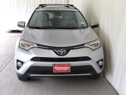 Used 2016 Toyota RAV4 Limited AWD/4WD image 6