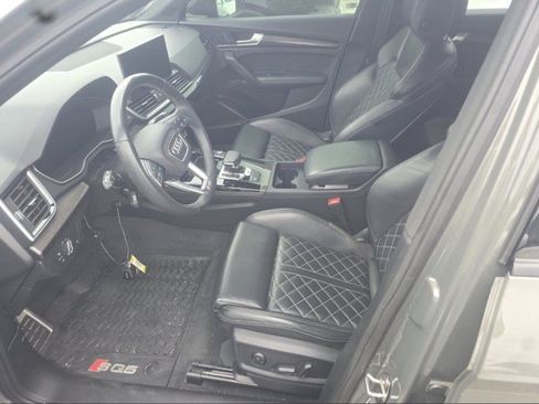 Used 2024 Audi SQ5 Premium Plus w/ S Sport Package AWD/4WD image 3