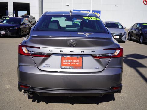 Used 2026 Toyota Camry SE AWD/4WD image 10