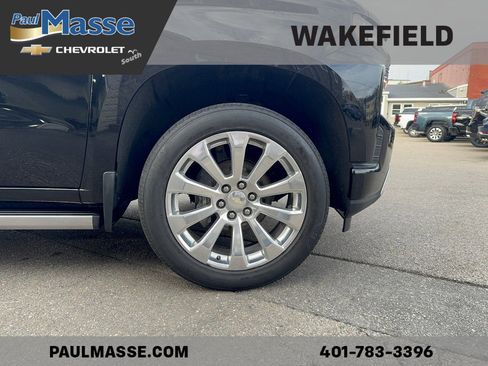 Used 2022 Chevrolet Silverado 1500 High Country w/ Technology Package image 15