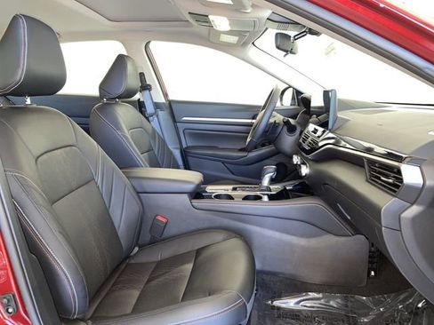 Certified 2024 Nissan Altima 2.0 SR image 18