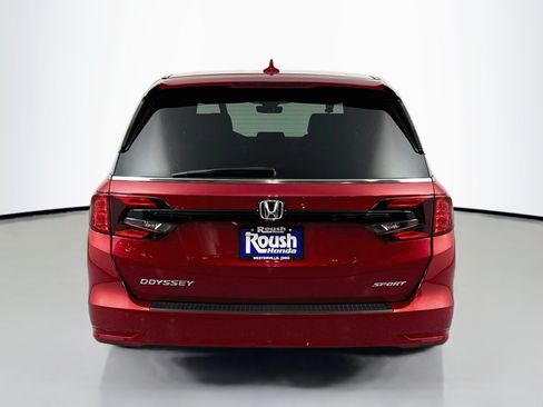Certified 2024 Honda Odyssey Sport image 6