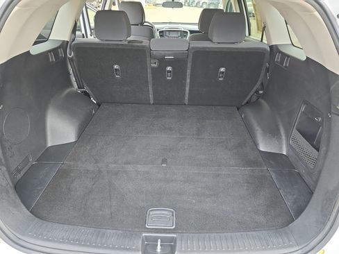 Used 2016 Kia Sorento LX image 14