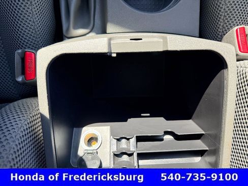 Used 2018 Nissan Frontier SV image 30