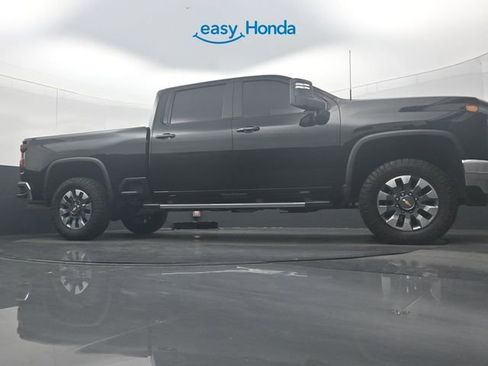 Used 2024 Chevrolet Silverado 2500 LT AWD/4WD image 27
